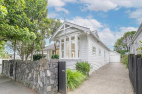4 Bed Villa in Mount Eden